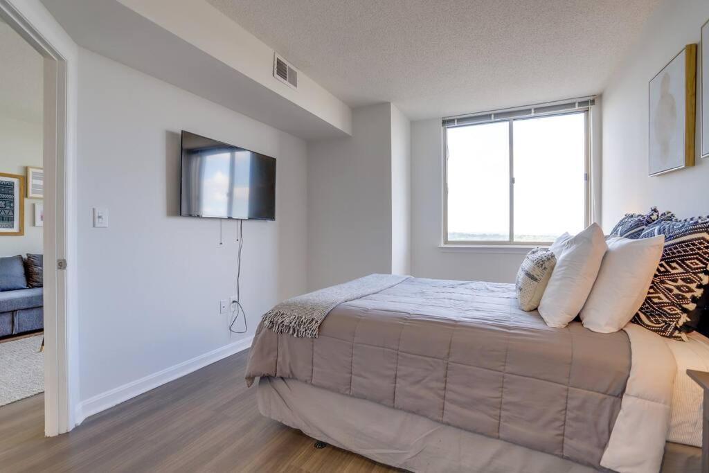 Exclusive Apt In Ballston With Gym Arlington Bagian luar foto