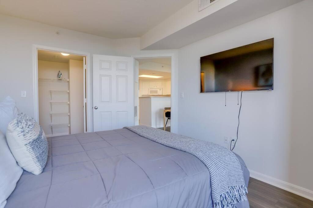 Exclusive Apt In Ballston With Gym Arlington Bagian luar foto