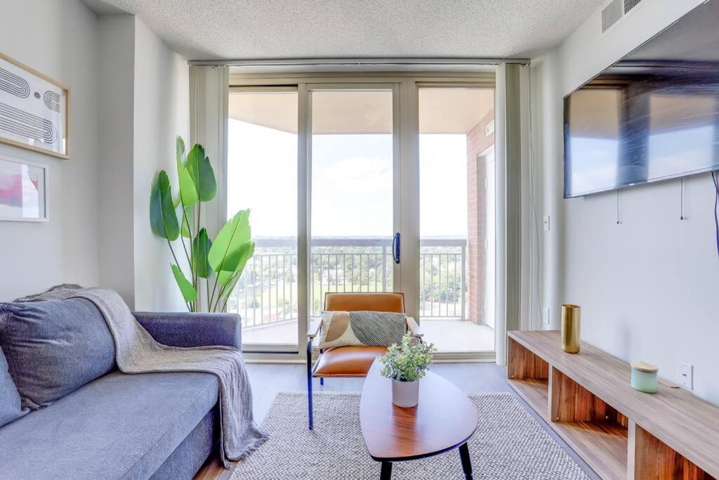 Exclusive Apt In Ballston With Gym Arlington Bagian luar foto