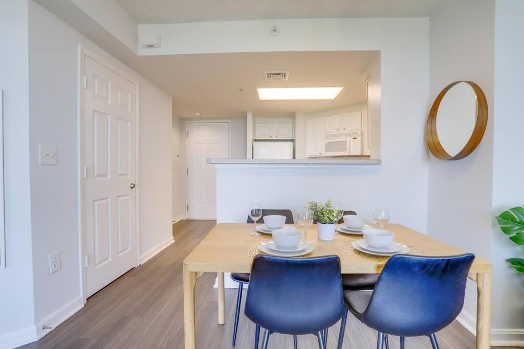 Exclusive Apt In Ballston With Gym Arlington Bagian luar foto