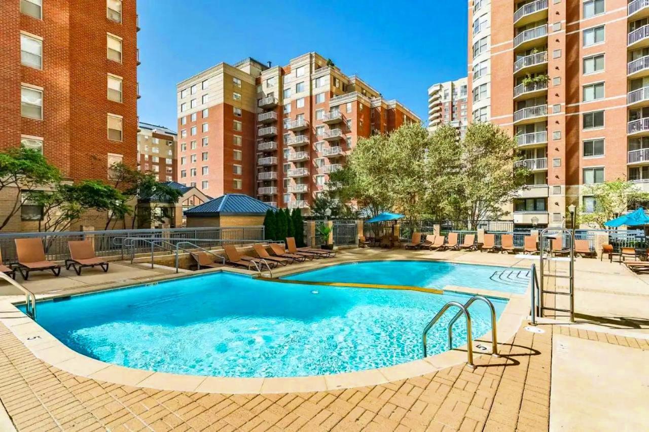 Exclusive Apt In Ballston With Gym Arlington Bagian luar foto
